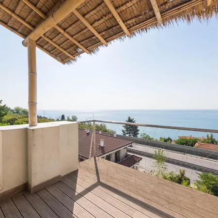 Апартамент Bamboo Garden 